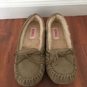 bongo moccasin slippers